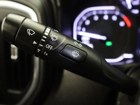 Used 2021 GMC Sierra 1500 SLT image 64