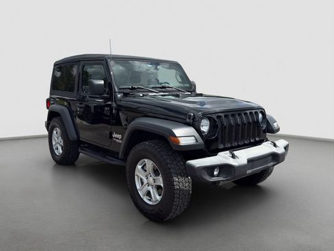 Used 2018 Jeep Wrangler Sport AWD/4WD image 8