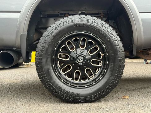 Used 2017 Nissan Titan PRO-4X w/ Pro-4x Convenience Package image 29