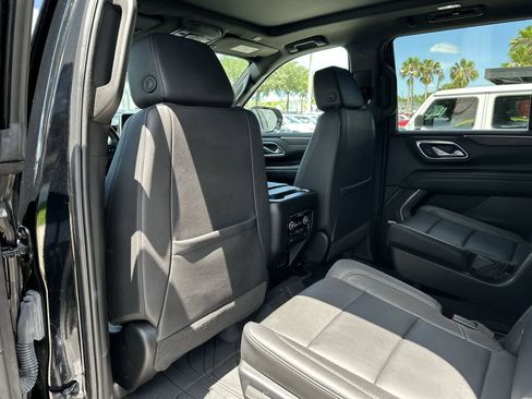 Used 2023 Chevrolet Tahoe LT w/ LT Signature Plus Package RWD image 18