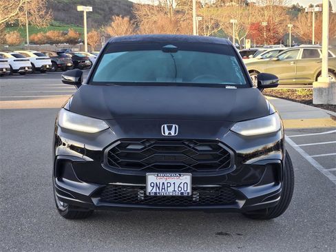 Used 2024 Honda HR-V Sport image 2