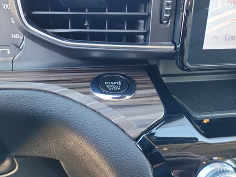 Certified 2023 Ford Explorer Limited image 16