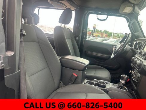 Used 2020 Jeep Wrangler Sport AWD/4WD image 6
