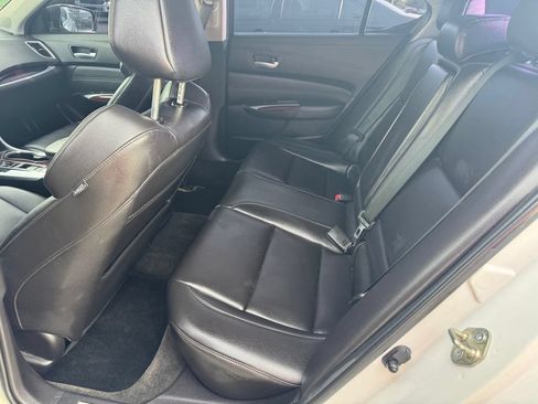 Used 2016 Acura TLX FWD image 9