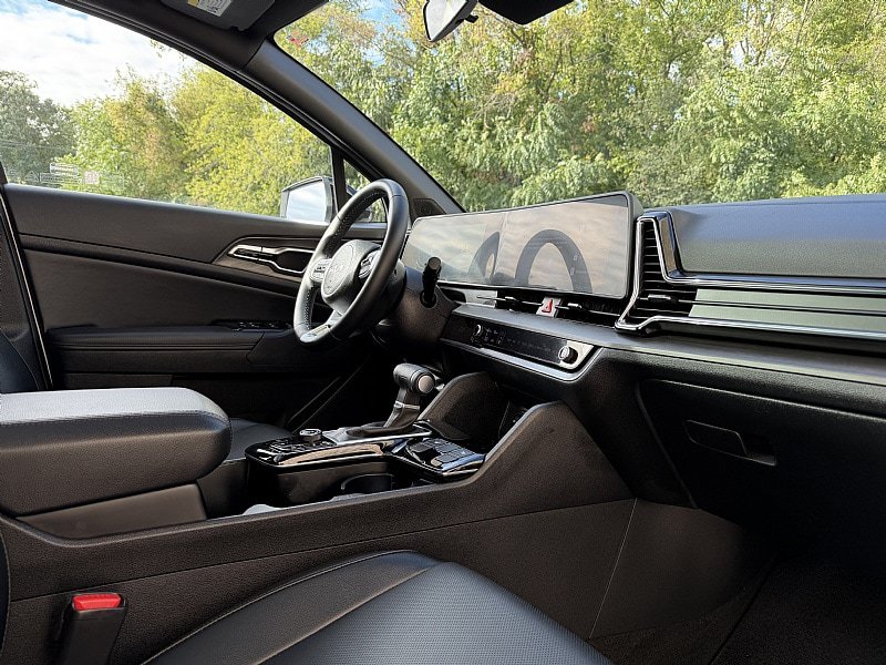 Used 2025 Kia Sportage X-Line w/ Premium Package AWD/4WD image 18