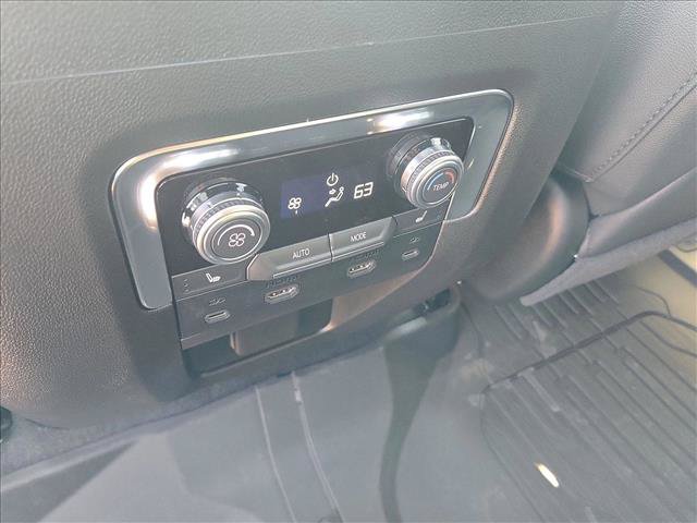 Certified 2026 GMC Yukon AT4 w/ AT4 Premium Plus Package AWD/4WD image 19