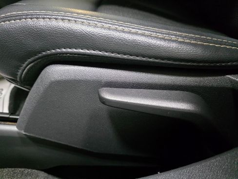 Used 2017 Jeep Compass Latitude image 17