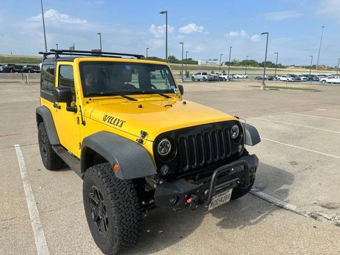 Used 2015 Jeep Wrangler Sport AWD/4WD image 3