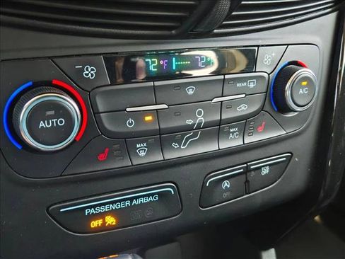 Used 2017 Ford Escape Titanium image 14