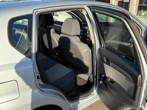 Used 2010 Chevrolet Aveo5 LS image 10