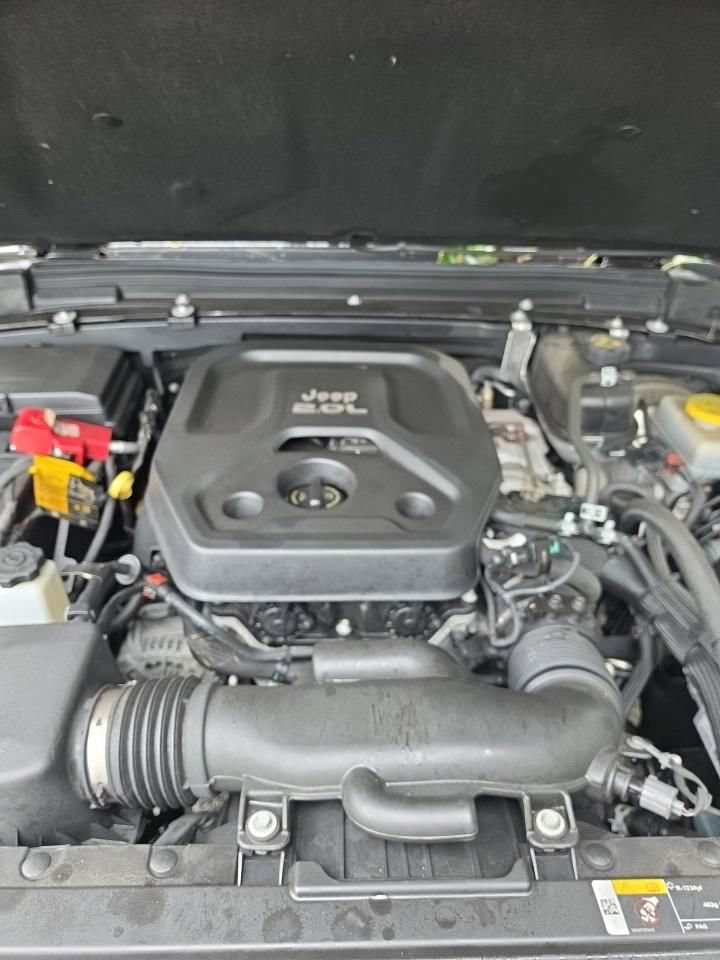 Used 2021 Jeep Wrangler Unlimited Sport AWD/4WD image 19