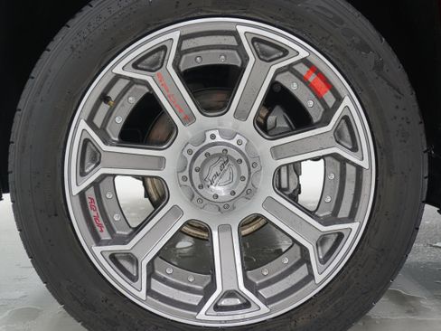 Used 2025 GMC Sierra 1500 AT4 w/ AT4 Premium Package AWD/4WD image 37