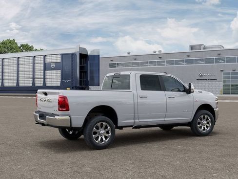 New 2026 RAM 2500 Laramie AWD/4WD image 5