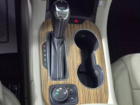 Used 2017 GMC Acadia Denali w/ Technology Package image 16