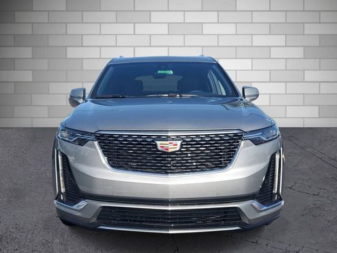 New 2025 Cadillac XT6 Luxury image 7