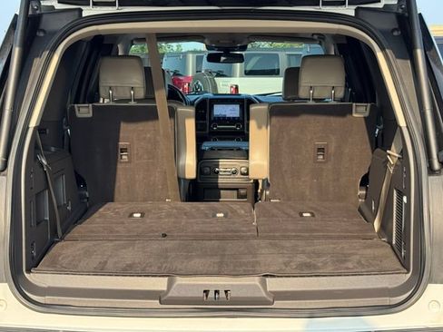 Used 2021 Ford Expedition XLT AWD/4WD image 19