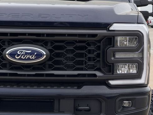 Used 2024 Ford F250 Lariat w/ Sport Appearance Package AWD/4WD image 8