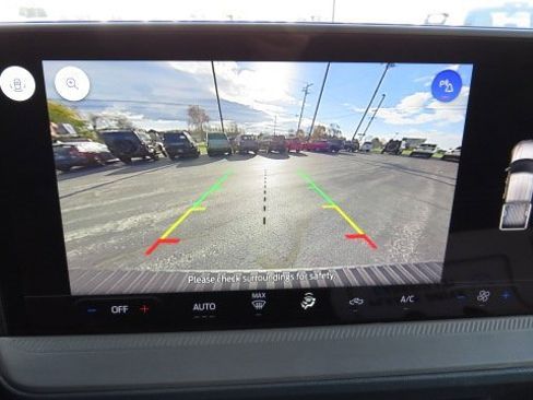 Used 2025 Ford Maverick XLT w/ Equipment Group 301A image 12