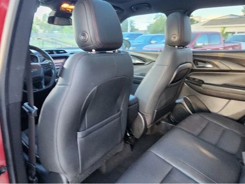 Used 2021 Chevrolet TrailBlazer RS w/ Sun and Liftgate Package image 14