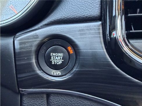 Used 2020 Jeep Grand Cherokee Limited AWD/4WD image 41