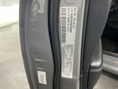 Used 2022 Dodge Durango GT RWD image 33