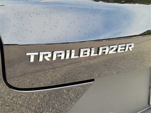 New 2025 Chevrolet TrailBlazer LT w/ Convenience Package image 19
