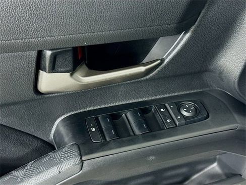 Certified 2025 Toyota Tacoma TRD Off-Road image 17