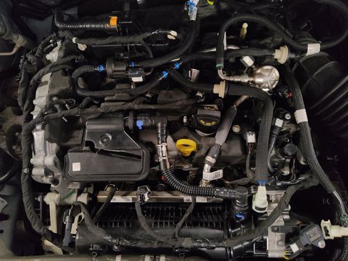 Used 2020 Ford Escape SE image 30