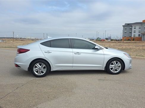 Used 2019 Hyundai Elantra SEL w/ Cargo Package image 5
