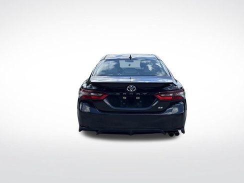 Used 2021 Toyota Camry SE FWD image 7