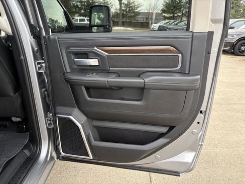 Used 2024 RAM 2500 Laramie image 16