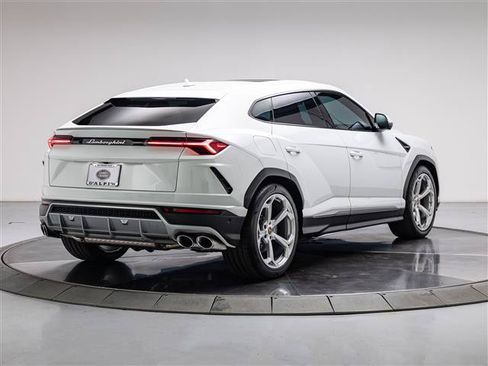 Used 2020 Lamborghini Urus AWD/4WD image 5