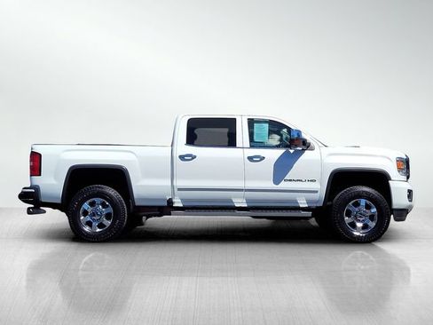Used 2019 GMC Sierra 3500 Denali w/ Duramax Plus Package AWD/4WD image 3