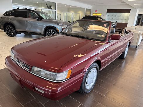 Used 1991 INFINITI M30 Convertible RWD image 1
