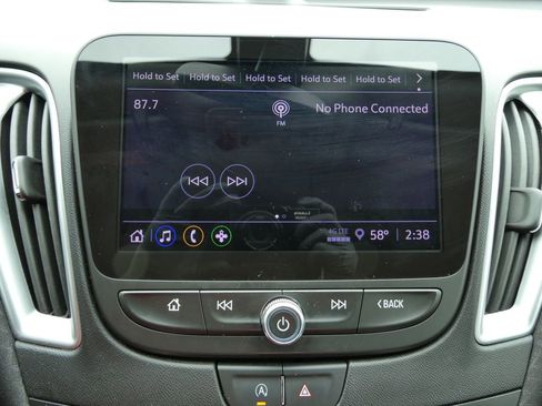 Used 2022 Chevrolet Malibu RS FWD image 27