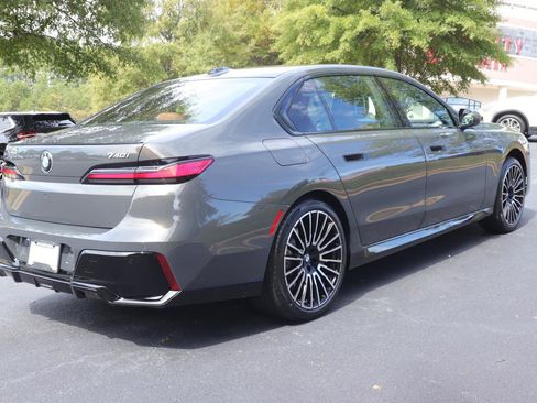 New 2026 BMW 740i xDrive w/ Premium Package image 7