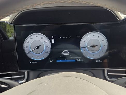 Certified 2025 Hyundai Elantra SEL FWD image 26