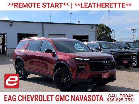 New 2026 Chevrolet Traverse LT image 1