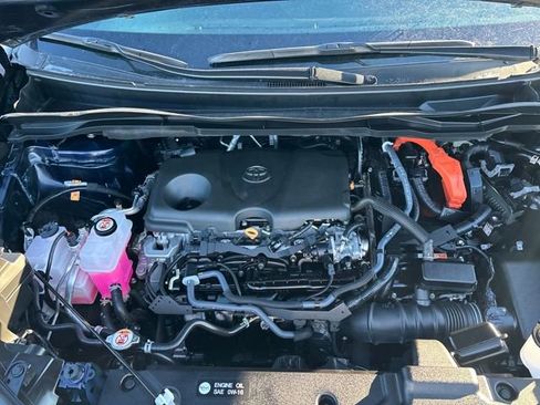 Used 2025 Toyota Sienna XLE image 25