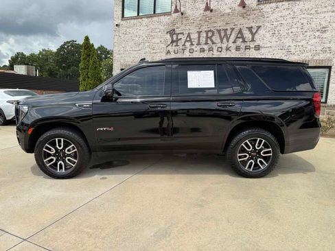 Used 2021 GMC Yukon AT4 AWD/4WD image 8