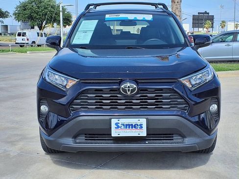 Used 2021 Toyota RAV4 XLE Premium FWD image 2
