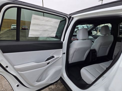 New 2026 Jeep Cherokee Laredo image 25