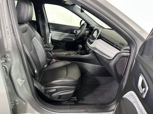 Used 2023 Jeep Compass Latitude AWD/4WD image 28