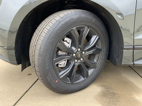 New 2024 Ford Edge SE w/ Black Appearance Package image 24