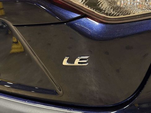 Used 2023 Toyota Corolla LE w/ Carpet Mat Package (TMS) FWD image 25