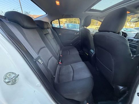 Used 2016 MAZDA MAZDA3 i Touring w/ Popular Equipment Package FWD image 10