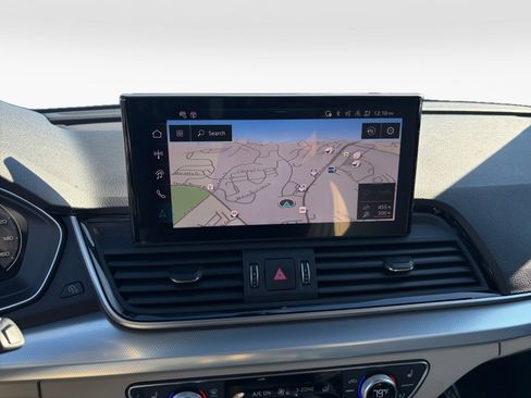 Used 2025 Audi Q5 Prestige w/ Prestige Package image 17