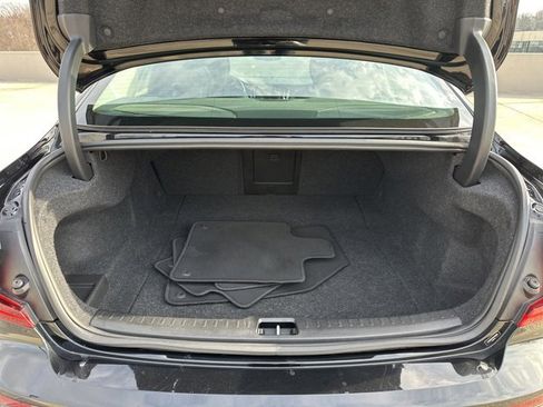 Used 2021 Volvo S60 T5 Momentum image 32