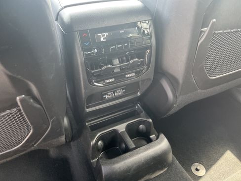 Used 2023 Jeep Grand Cherokee L Laredo AWD/4WD image 26