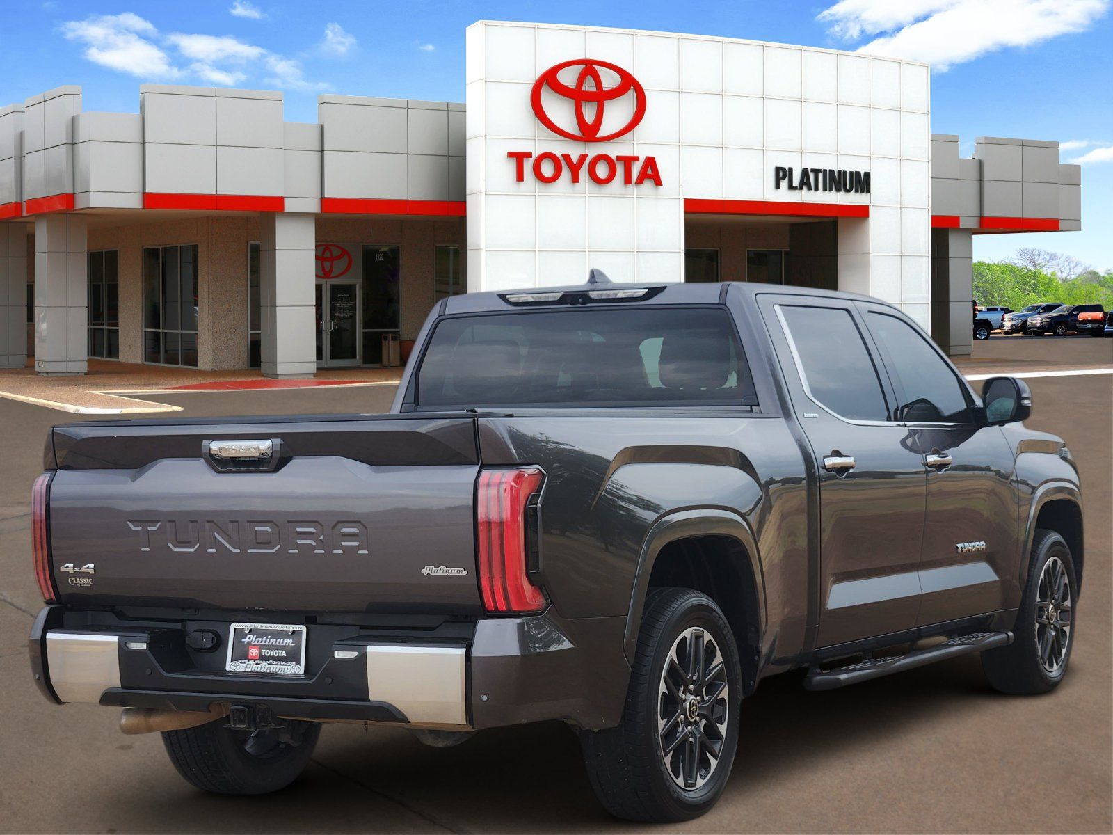 Used 2022 Toyota Tundra Limited AWD/4WD image 4